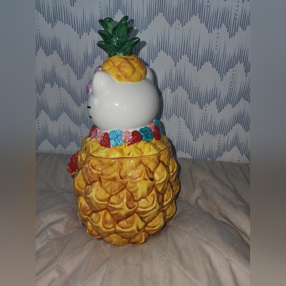 Bluesky clayworks Hello Kitty Pineapple - Picture 3 of 5